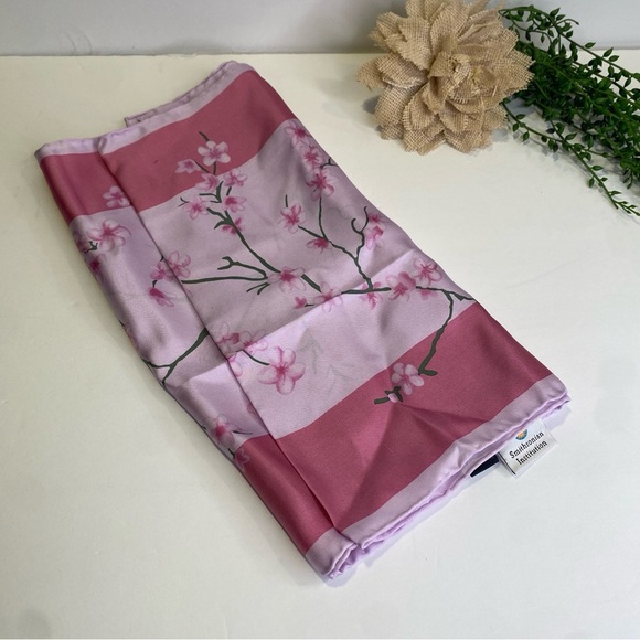 Vintage Smithsonian Institute Silk Pink Cherry Blossoms Rectangle Scarf